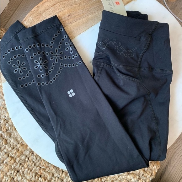 NWT Sweaty Betty Power Laser Cut
7/8 Workout Black Leggings Size 0 - Picture 11 of 11